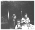 Astrid og Helga med Harald og Grethe 1937.
