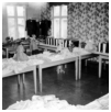Fra udstillingen på Sy og Tilskærerskolen, jeg havde syet to sæt tøj til tvillingerne, til Lone en nederdel og en skjortebluse i samme farver til Jørgen bukser og skjorte.1955.