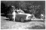Turen til Jylland, Yvonne ved bilen, Karl i baggrunden. 1955.