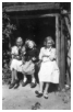 Måske Jane Lund, lille Bente og Yvonne. ca. 1954.